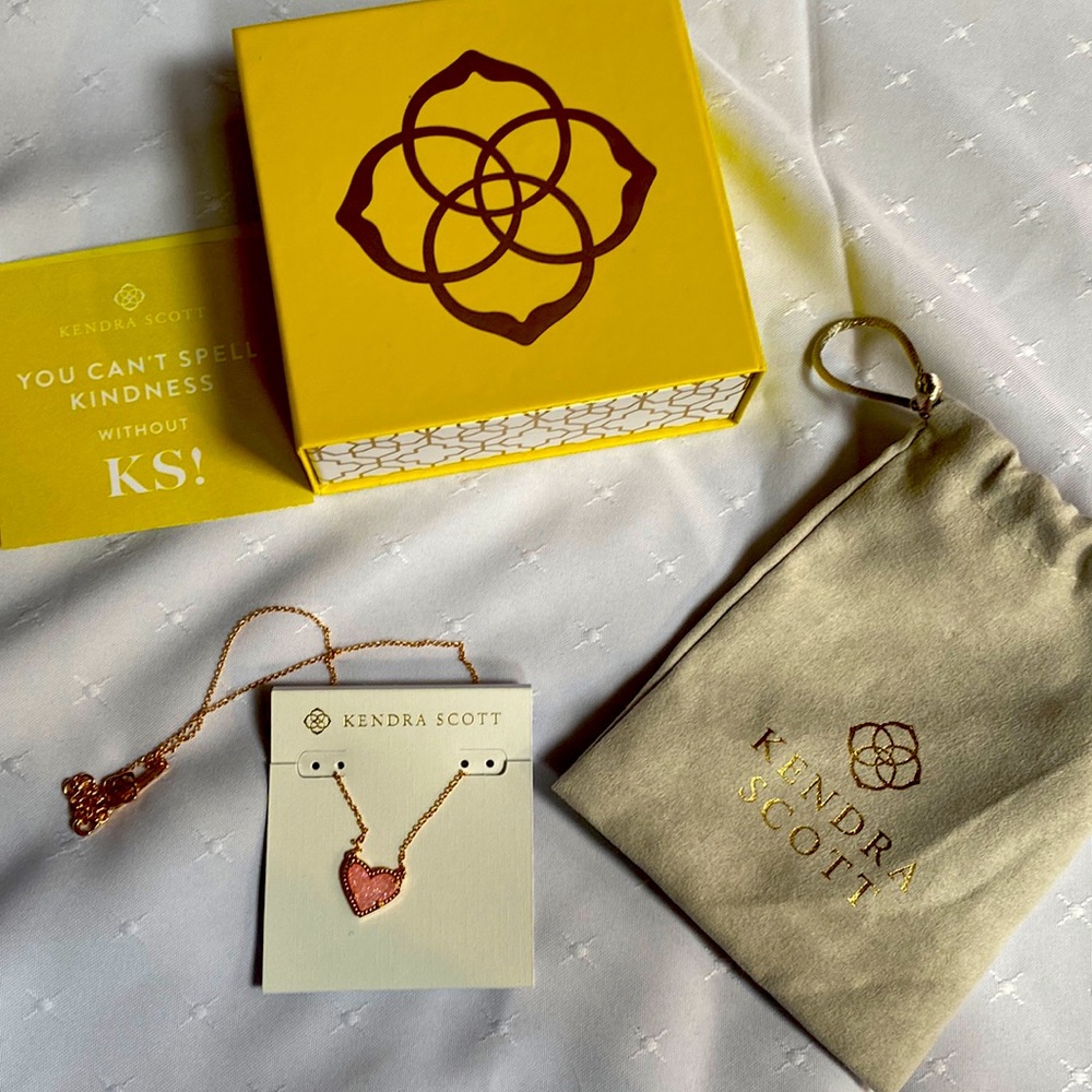 Kendra Scott light pink Drusy heart pendant necklace